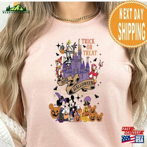 Disney Halloween Castle Mickey And Friends Shirt T-Shirts Sweatshirt Unisex Hoodie