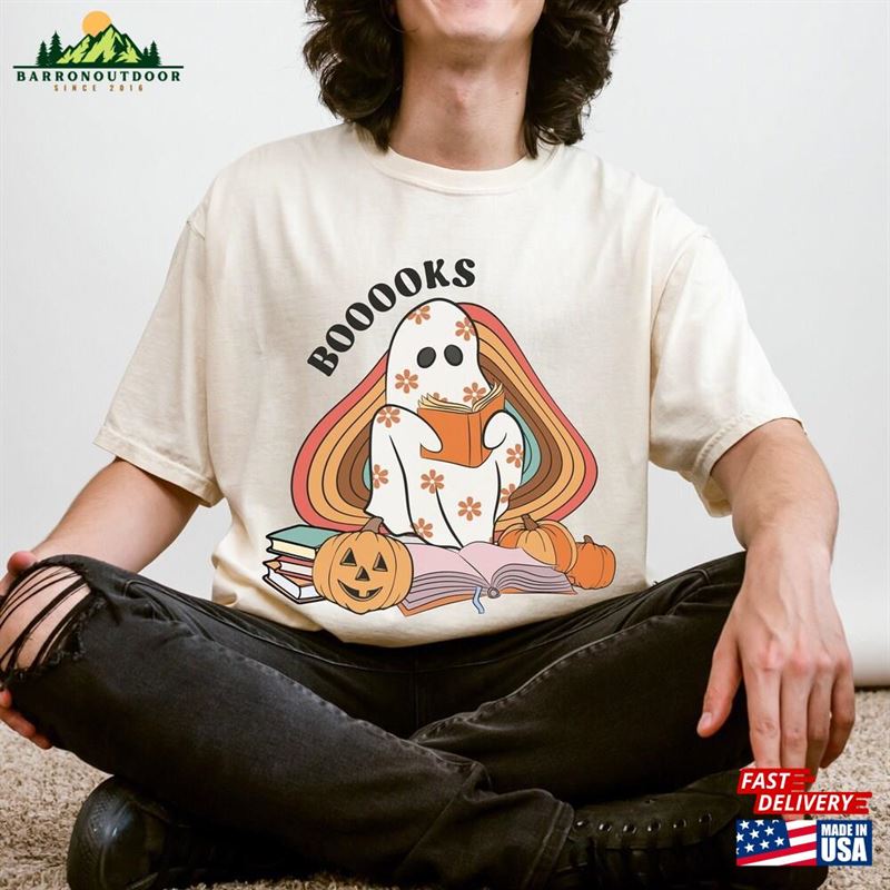Ghost Halloween Shirt For Book Lovers Vintage Style T-Shirt Colorful Graphic Tee Hoodie