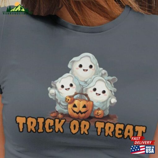 Ghost Trick Or Treat Halloween Shirt Classic T-Shirt