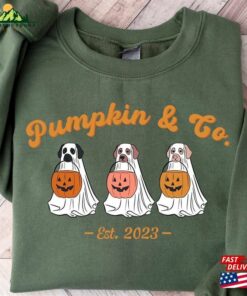 Halloween Sweatshirt Sweater Ghost Classic T-Shirt Halloween Sweatshirt Sweater Ghost Classic T-Shirt