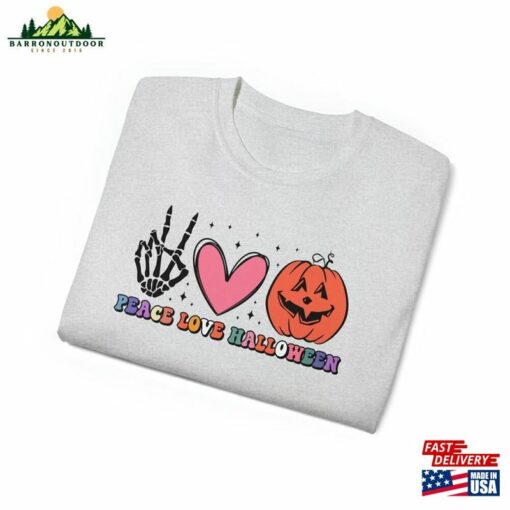 Halloween T-Shirt Unisex Fashion Classic Fit Hoodie