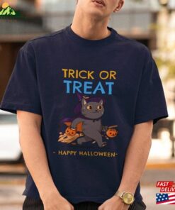 Halloween Trick Or Treat T-Shirt Funny Cat Unisex Classic Halloween Trick Or Treat T-Shirt Funny Cat Unisex Classic