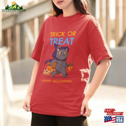 Halloween Trick Or Treat T-Shirt Funny Cat Unisex Classic