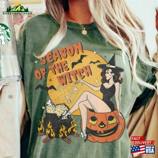 Halloween Witch Season Comfort Colors Graphic Shirt Retro Spooky Tee T-Shirt Unisex