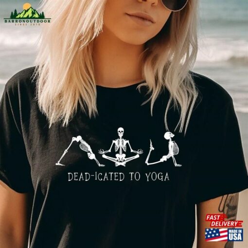 Hippie Yoga Skeleton T-Shirt Retro Halloween Crewneck Sarcastic Vintage Fall Tee Hoodie