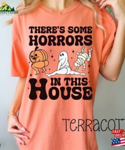 Horrors In This House Halloween T-Shirt Funny Tee Hoodie Classic Horrors In This House Halloween T-Shirt Funny Tee Hoodie Classic