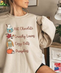 Hot Chocolate Crunchy Leaves Cozy Knits Pumpkins Sweatshirt 2023 Happy Thanksgiving Shirt Retro Hoodie T-Shirt