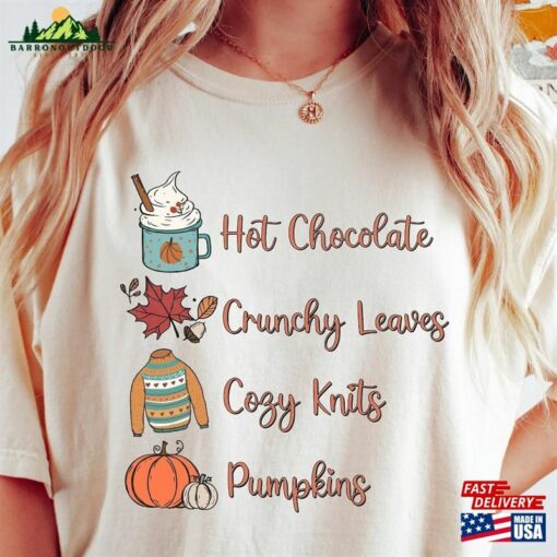 Hot Chocolate Crunchy Leaves Cozy Knits Pumpkins Sweatshirt 2023 Happy Thanksgiving Shirt Retro Hoodie T-Shirt