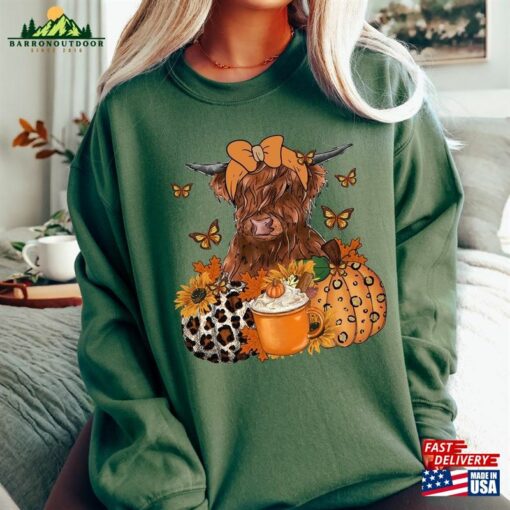 Howdy Fall Cow Sweatshirt Floral Pumpkin Sweater Western Shirt Classic