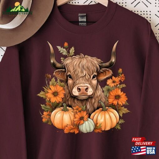 Howdy Fall Cow Sweatshirt Pumpkin Sweater Western Shirt Classic Hoodie