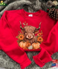 Howdy Fall Cow Sweatshirt Pumpkin Sweater Western Shirt Classic T-Shirt