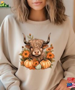 Howdy Fall Cow Sweatshirt Pumpkin Sweater Western Shirt Classic Unisex Howdy Fall Cow Sweatshirt Pumpkin Sweater Western Shirt Classic Unisex
