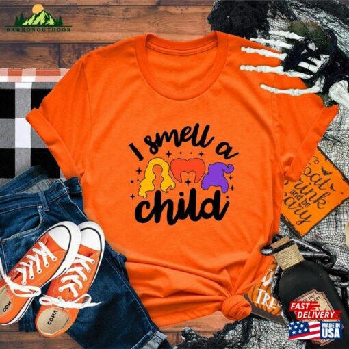 I Smell A Child Shirt Halloween Pregnancy Announcement Sanderson Sisters T-Shirt Unisex Classic