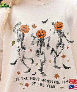 Its The Most Wondrful Time Comfort Shirt Dancing Skeleton Halloween Pumpkin Unisex T-Shirt