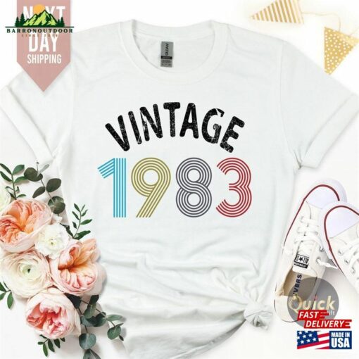 Ladies 40Th Birthday Shirt 2023 Gifts For Women 1983 Vintage Unisex T-Shirt