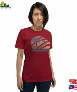 Last Of Us Ellie Inspire T-Shirt Classic Last Of Us Ellie Inspire T-Shirt Classic