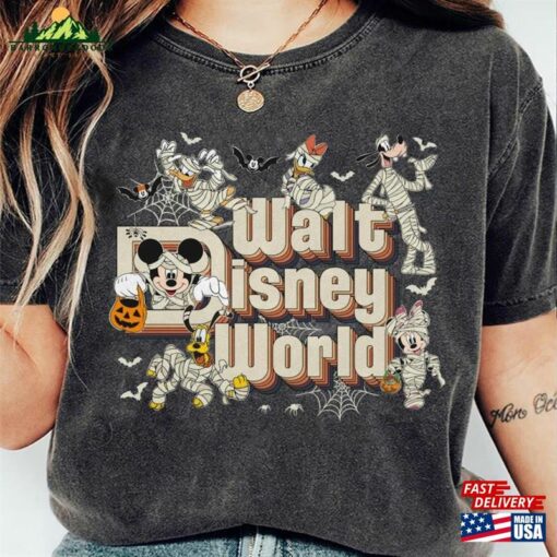 Mickey And Friends Pluto Goofy Walt Disney World Team Costume Mummy Comfort Colors Halloween T-Shirt Classic Sweatshirt