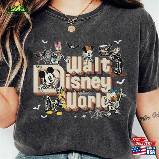 Mickey And Friends Pluto Goofy Walt Disney World Team Costume Skeleton Comfort Colors Halloween T-Shirt Sweatshirt Classic