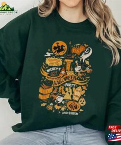 Mickey And Friends Trick Or Treat Shirt Disney Halloween Tee Hoodie T-Shirt