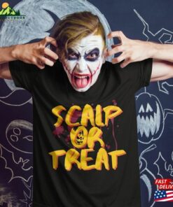 Native American Scalp Or Treat Trick Funny Halloween 2023 Indigenous Simple Disguise Indian Rez T-Shirt Classic