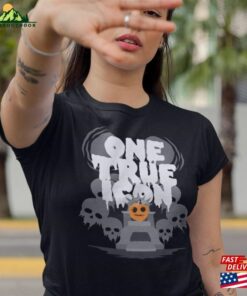 One True Icon’lil Boo Unisex Tee Hhn Halloween Horror Nights T-Shirt Theme Park Hoodie