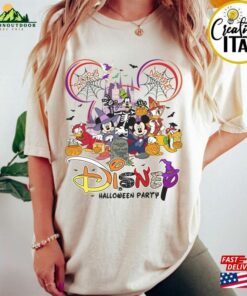 Personalized Disney Halloween Party 2023 Shirt Mickey And Friends Family Matching T-Shirt Hoodie