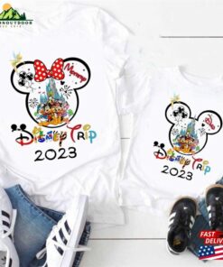 Personalized Disney Trip 2023 Family Vacation T-Shirt Classic Sweatshirt