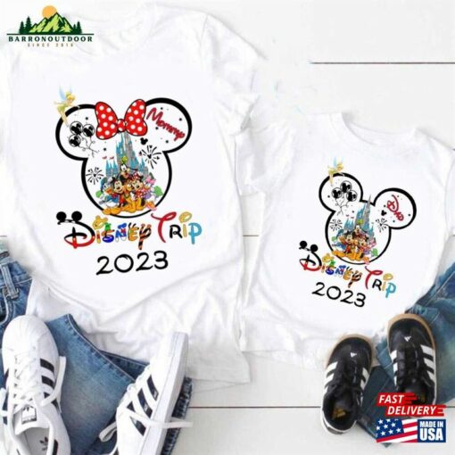 Personalized Disney Trip 2023 Family Vacation T-Shirt Classic Sweatshirt