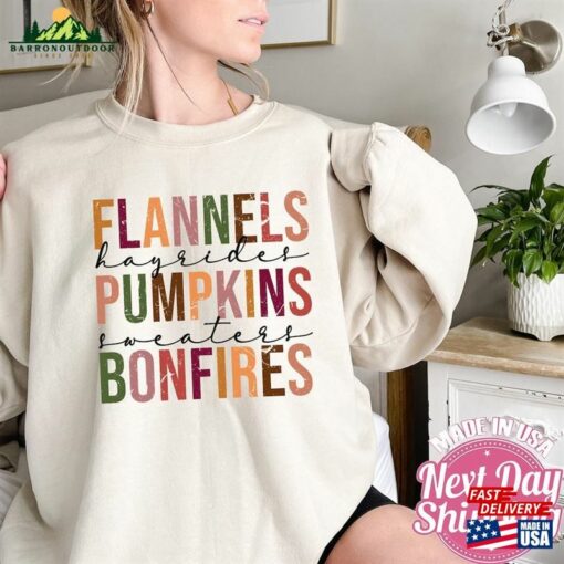 Pumpkin Fall Sweatshirt Shirt For Women Halloween Flannel Patch Crewneck Hoodie T-Shirt