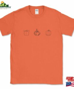 Pumpkins Halloween Shirt Cute Rustic T-Shirt Sweatshirt