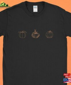 Pumpkins Halloween Shirt Cute Rustic T-Shirt Sweatshirt