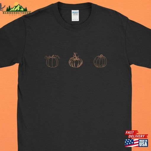 Pumpkins Halloween Shirt Cute Rustic T-Shirt Sweatshirt