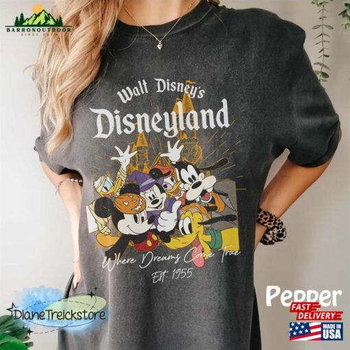 Retro Disneyland Halloween Comfort Colors Shirt Mickey And Friends Where Dreams Come True T-Shirt Sweatshirt