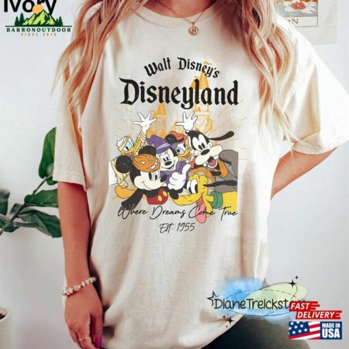 Retro Disneyland Halloween Comfort Colors Shirt Mickey And Friends Where Dreams Come True T-Shirt Sweatshirt