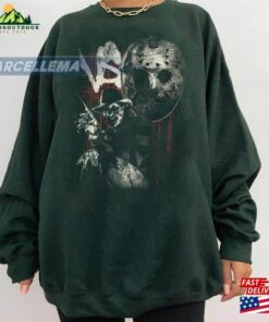 Retro Freddy Vs Jason Scratches Sweatshirt Halloween Shirt Classic T-Shirt