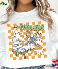 Retro Halloween Nurse Shirt T-Shirt Er Sweatshirt Classic