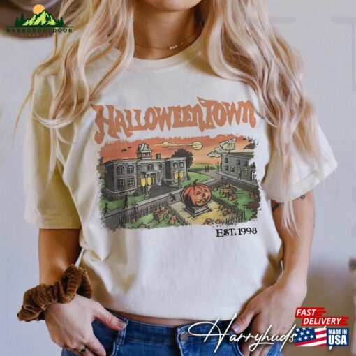 Retro Halloweentown 1998 Shirt Disney Halloween 2023 Party Unisex T-Shirt