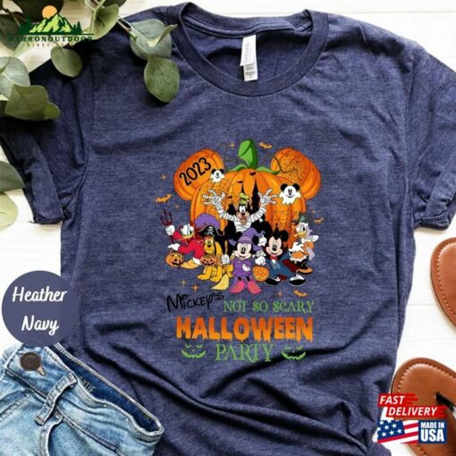 Retro Mickey And Friends Disneyworld Est 1971 T-Shirt Shirt 2023 Family Vacation Tee Classic