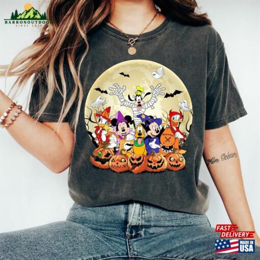 Retro Mickey And Friends Halloween Shirt Disneyworld 2023 T-Shirt Hoodie