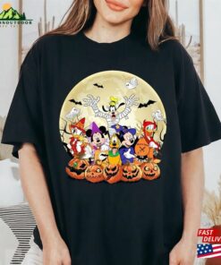 Retro Mickey And Friends Halloween Shirt Disneyworld 2023 T-Shirt Hoodie