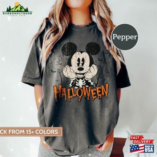 Retro Mickey Halloween Comfort Color Shirt Disneyland 2023 Sweatshirt T-Shirt