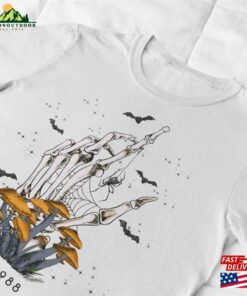 Retro Skeleton Tee Spooky Season Halloween Classic Sweatshirt 3