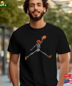 Skeleton Basketball Shirt Halloween T-Shirt And Tshirt Tee Beefy T® Short Classic Hoodie