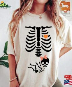 Skeleton Halloween Maternity Comfort Colors® Shirt New Baby Girl Pregnancy Announcement 2023 Pregnant Women Sweatshirt Classic