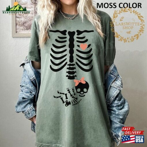 Skeleton Halloween Maternity Comfort Colors Shirt New Baby Girl Pregnancy Announcement 2023 Pregnant Women Unisex Sweatshirt