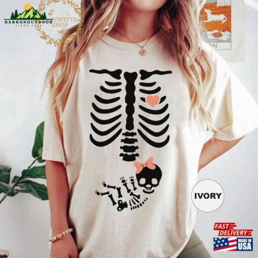 Skeleton Halloween Maternity Comfort Colors Shirt New Baby Girl Pregnancy Announcement 2023 Pregnant Women Unisex Sweatshirt