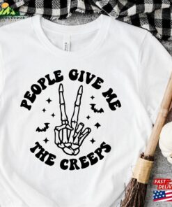 Skeleton Hand Peace Sign Halloween Shirt Gift Creepy T-Shirt Classic