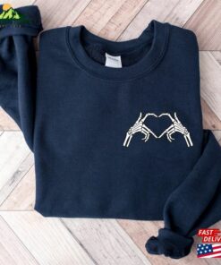 Skeleton Hands Love Heart Sign Retro Halloween 2023 Shirt Sweatshirt T-Shirt 3 Skeleton Hands Love Heart Sign Retro Halloween 2023 Shirt Sweatshirt T Shirt 4