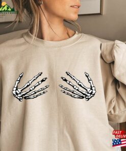 Skeleton Hands Sweat Halloween Sweatshirt 2023 T-Shirt Skeleton Hands Sweat Halloween Sweatshirt 2023 T-Shirt