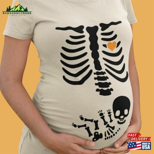 Skeleton Maternity Halloween Shirt Funny Pregnancy Announcement 2023 Pregnant Women Costume Hoodie Unisex